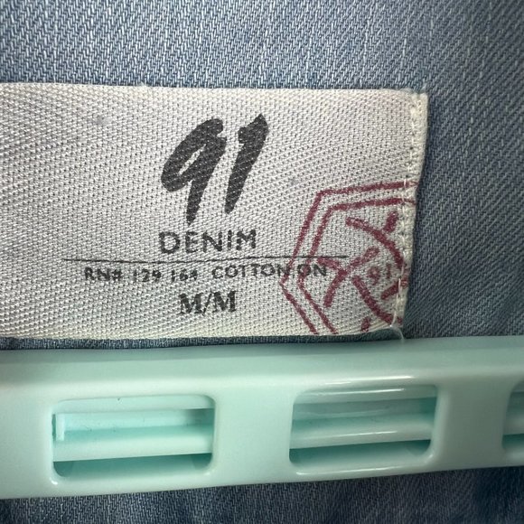 91 Denim Button Down Australian Shirt Mens Size M Blue Cotton Long Sleeve - Picture 4 of 8